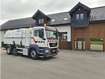 Zamiatarka uliczna BUCHER