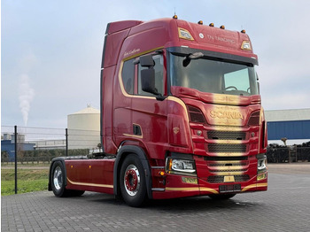 Ciągnik siodłowy SCANIA R 410