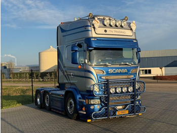 Ciągnik siodłowy SCANIA R 450