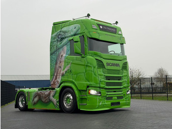 Ciągnik siodłowy SCANIA S 520