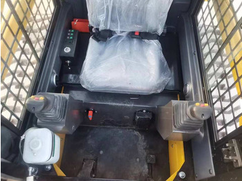 Miniładowarka gąsienicowa Original CATERPILLAR Loader 277D Used Multi Terrain Loader 277D Loaders for Hot Sale: zdjęcie 4 Miniładowarka gąsienicowa Original CATERPILLAR Loader 277D Used Multi Terrain Loader 277D Loaders for Hot Sale: zdjęcie 4