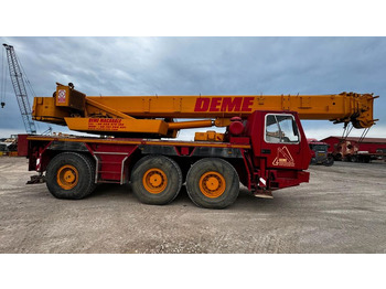 Żuraw szosowo-terenowy GROVE