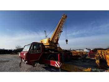 Żuraw szosowo-terenowy TADANO RTF 40-3