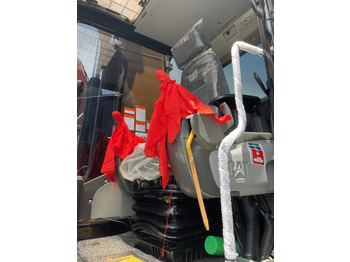 Koparka gąsienicowa CATERPILLAR 323D2: zdjęcie 5 Koparka gąsienicowa CATERPILLAR 323D2: zdjęcie 5