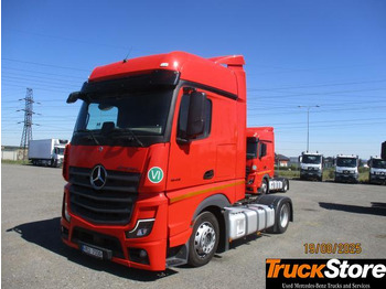 Ciągnik siodłowy MERCEDES-BENZ Actros 1845
