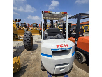 Wózek widłowy diesel TCM