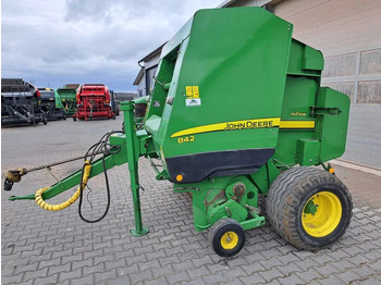 Prasa rolująca John Deere 842: zdjęcie 3