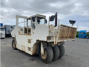 Walec ogumiony CATERPILLAR PS300