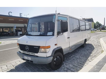 Podmiejski autobus MERCEDES-BENZ Vario 814