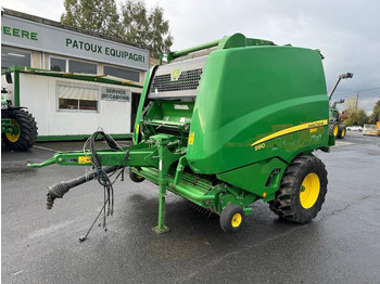Prasa rolująca JOHN DEERE