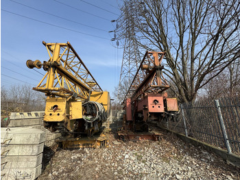 Żuraw szybkomontujący LIEBHERR