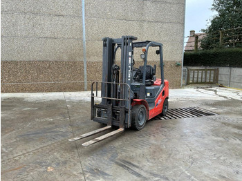 Wózek widłowy HELI