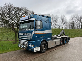 Ciężarówka hakowiec DAF XF 105