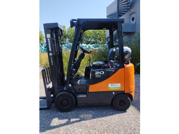 Wózek widłowy gazowy FENWICK