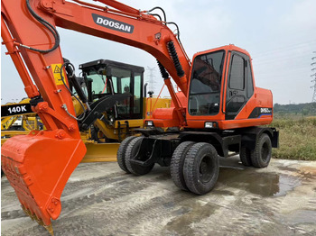Koparka kołowa DOOSAN DH150W-7