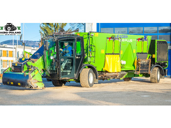 Wóz paszowy FARESIN