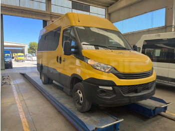 Autobus szkolny IVECO Daily