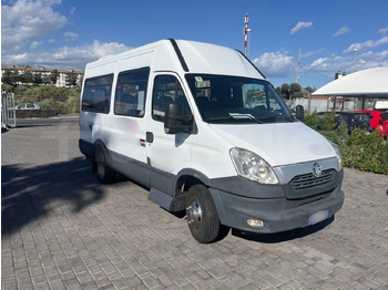 Turystyczny autobus IVECO Daily