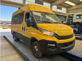 Autobus szkolny IVECO Daily