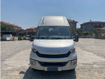 Minibus IVECO Daily