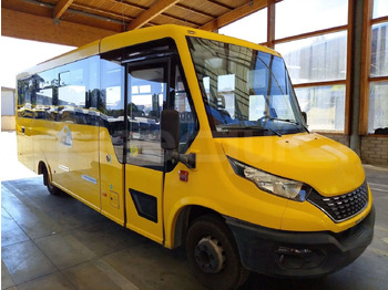 Autobus szkolny IVECO