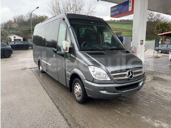 Podmiejski autobus MERCEDES-BENZ Sprinter
