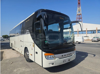 Turystyczny autobus SETRA