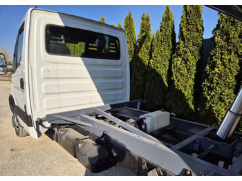 Samochód dostawczy wywrotka Iveco 35c15 3.0 150KM: zdjęcie 5 Samochód dostawczy wywrotka Iveco 35c15 3.0 150KM: zdjęcie 5