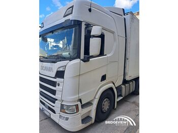 Ciągnik siodłowy SCANIA R 450