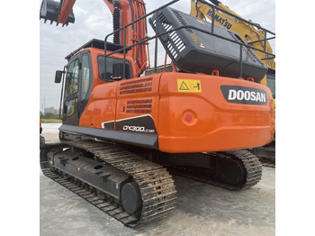 Koparka gąsienicowa DOOSAN DX300
