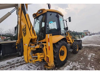 Koparko-ładowarka JCB 3CX: zdjęcie 4 Koparko-ładowarka JCB 3CX: zdjęcie 4