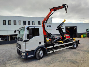 Ciężarówka hakowiec MAN TGL 12.250