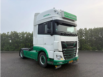 Ciągnik siodłowy DAF XF 530