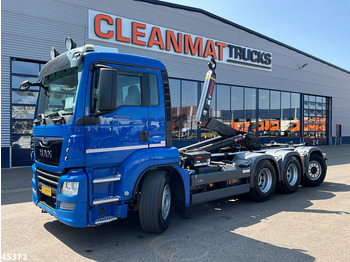 Ciężarówka hakowiec MAN TGS