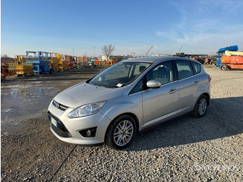 Samochód osobowy FORD