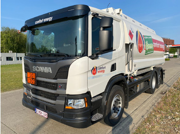 Samochód ciężarowy cysterna SCANIA P 410