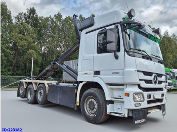 Ciężarówka hakowiec MERCEDES-BENZ Actros 2551