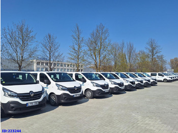 Samochód dostawczy doka RENAULT Trafic