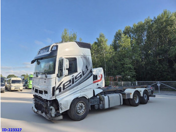 Samochód ciężarowe pod zabudowę VOLVO FH13