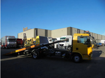 Ciężarówka do przewozu samochodów MAN TGL 12.220 + manual + full option+ BRIL + WINCH + Discounted from 42.950,-: zdjęcie 3