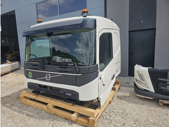 Kabina VOLVO FM