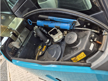 Minikoparka AIRMANN AX33U mididigger: zdjęcie 4