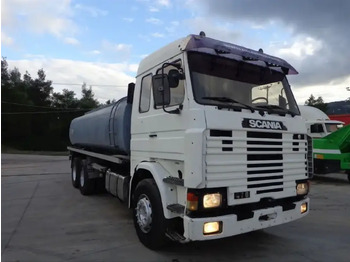 Samochód ciężarowy cysterna SCANIA R143