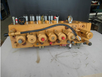 Zawór hydrauliczny CASE