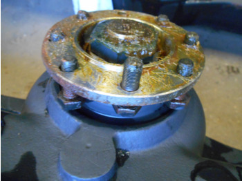 Przedni most HITACHI