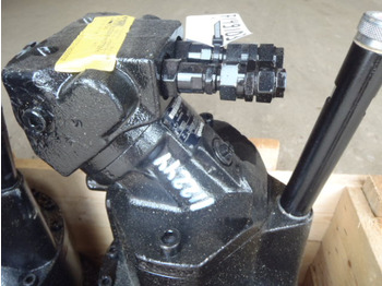 Reduktor obrotu HITACHI