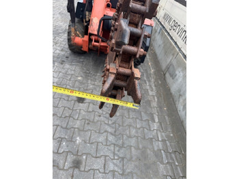 Koparka łańcuchowa Ditch Witch RT 40: zdjęcie 5 Koparka łańcuchowa Ditch Witch RT 40: zdjęcie 5