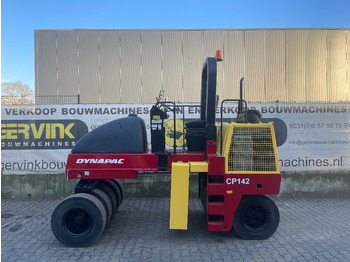 Walec ogumiony DYNAPAC