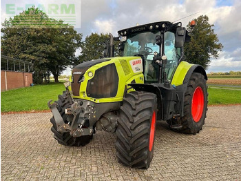 Ciągnik rolniczy CLAAS Axion 830