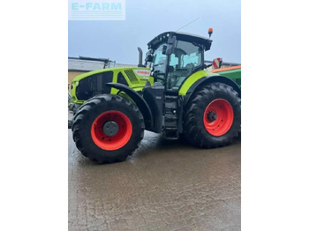 Ciągnik rolniczy CLAAS Axion 930
